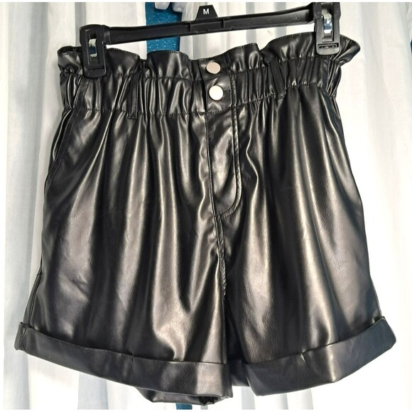 Iris Faux Leather Black Paper Bag Cuffed Short Ruffled Waist  Women’s Size M - Picture 1 of 9